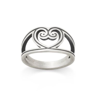 Traced Lines Heart Ring