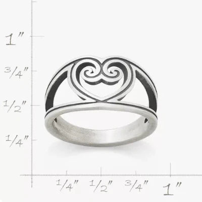 Traced Lines Heart Ring
